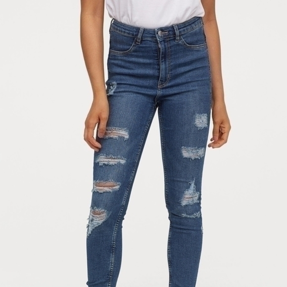 [Divided] High Rise Skinny Distressed - Size 8